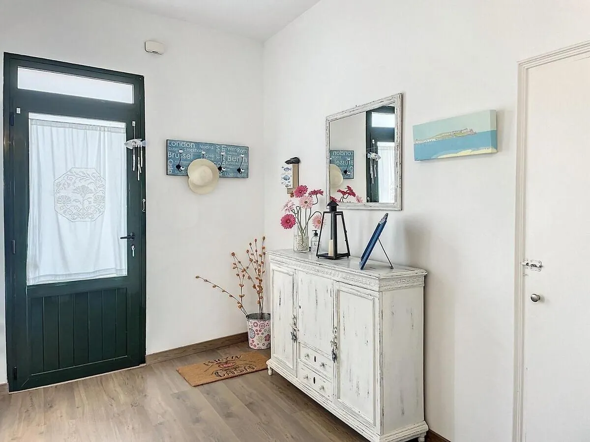 F96 Apartamento Ubicado En El Corazon De Fornells Fornells  Spain